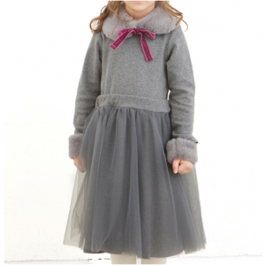 ティペット付きワンピース