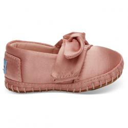Rose Cloud Satin Bow Tiny TOMS Crib Alpargatas