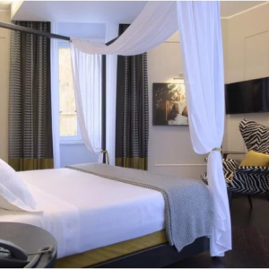 Отель Stendhal Luxury Suites 4*