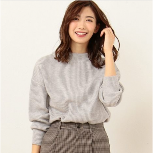 ウールブレンドバルキー ハイネック ニット