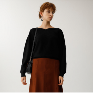 WIDE NECK GARTER プルオーバー