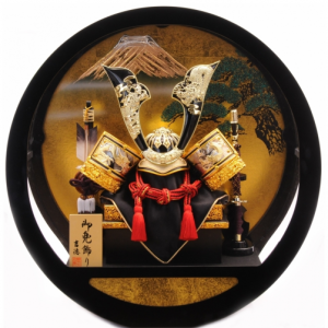 【五月人形】ベビーザらス限定　兜ケース飾り「双龍富士松　丸形アクリル」