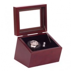 AMERICAN CHEST The Brigadier Single Watch Winder; Glass-topped,he Brigadier Single Watch Winder