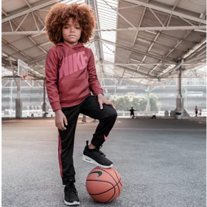 Nike 儿童运动服饰特卖 @ macys.com