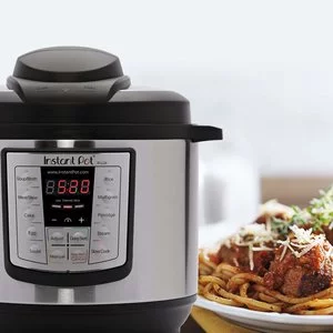 Instant Pot LUX60V3 V3 6 Qt 6-in-1 Multi-Use Programmable Pressure Cooker, Slow Cooker @ Amazon
