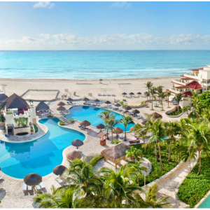 Grand Park Royal Luxury Resort Cancun from $225 @Booking.com