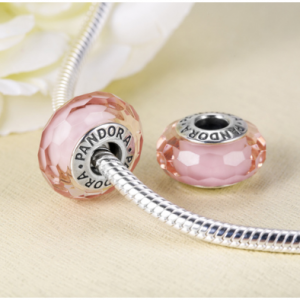 PANDORA/潘多拉 粉色切面琉璃珠