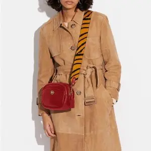 Coach Lunar New Year 相机包