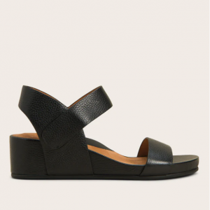 Kenneth Cole Gisele Two Band 凉鞋