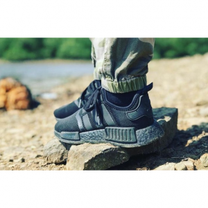 adidas nmd r1 hybrid hiker