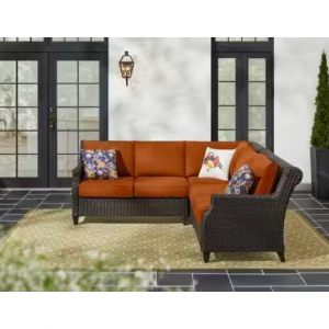 Home Decorators Collection 转角藤条编沙发带垫子