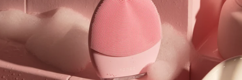 FOREO LUNA 2 vs. 3 vs. 4 vs. 4 Plus: Differences and Reviews 2024