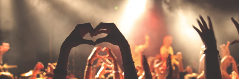 20个追星必备App+粉丝社交互动平台 - 追Kpop、与爱豆互动、买专辑/应援棒、购演唱会/见面会门票等!