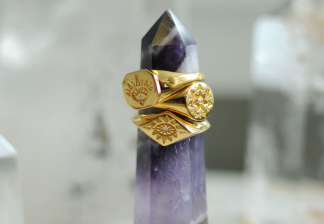 AMULET  AMULET