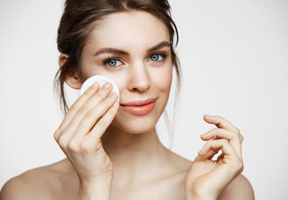 10 Best Hypoallergenic Makeup Brands & Products for Sensitive Skin 2024 (Up to 8% Cashback)