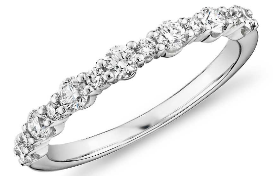 大小交错钻石戒指 14k 白金（1/2 克拉总重量）