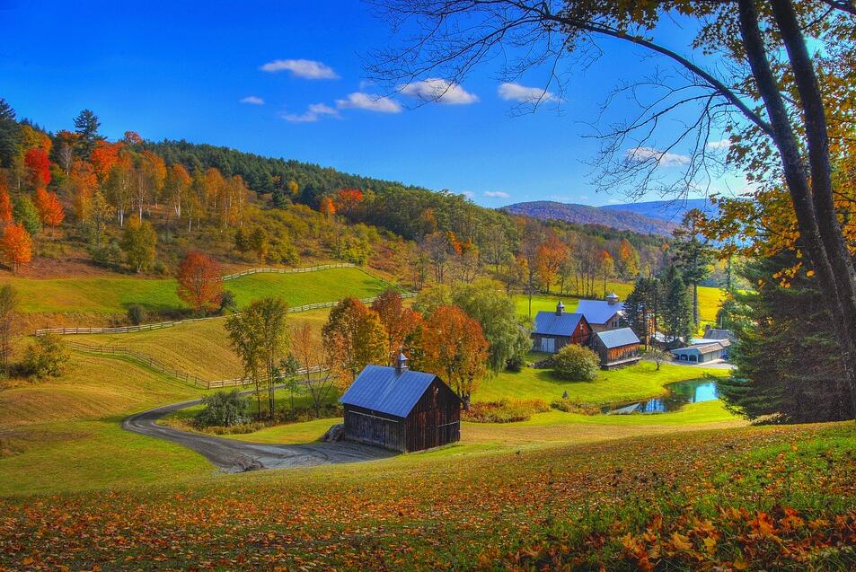 10  Vermont Hotels and Homestays with Amazing Fall Foliage Views