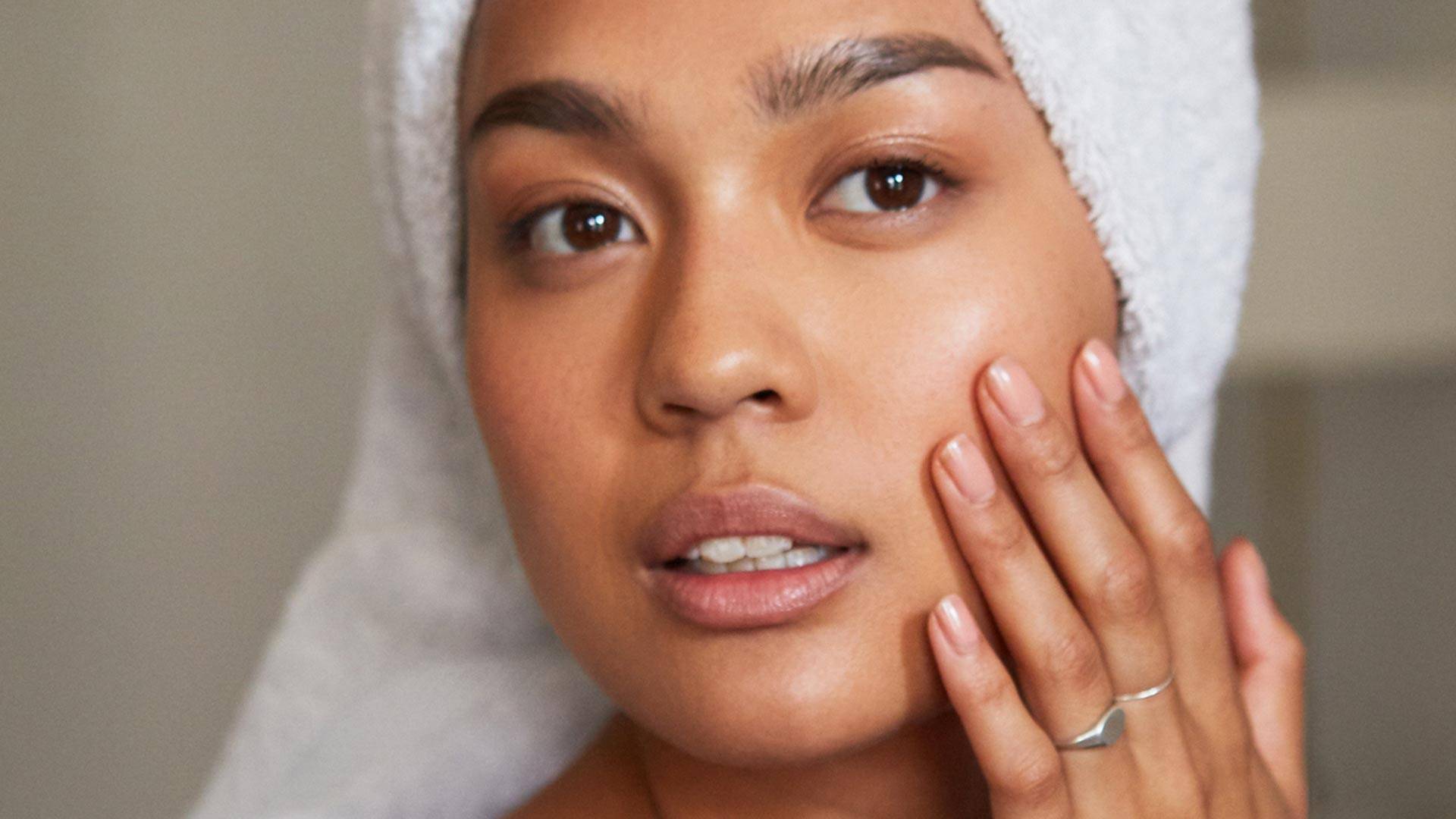 Top 10 Treatments for Hyperpigmentation and Acne Scars 2024