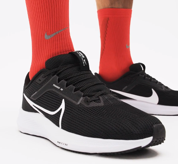 Nike InfinityRN 4 vs. Pegasus 40 vs. Invincible 3 vs. Zoom Fly 5 Differences and Reivews 2025