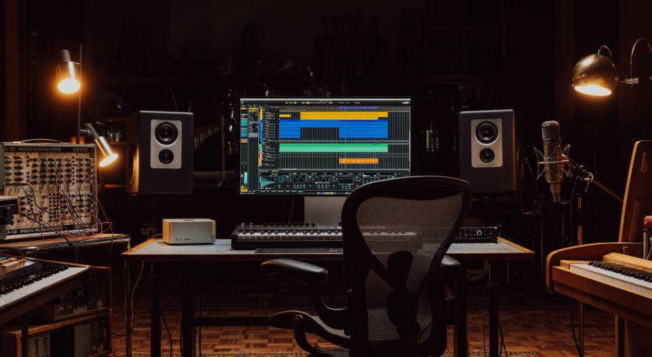 12个歌曲修音软件推荐(付费/免费) - 全民K歌、调音大师、Melodyne、Adobe Audition、GoldWave等!