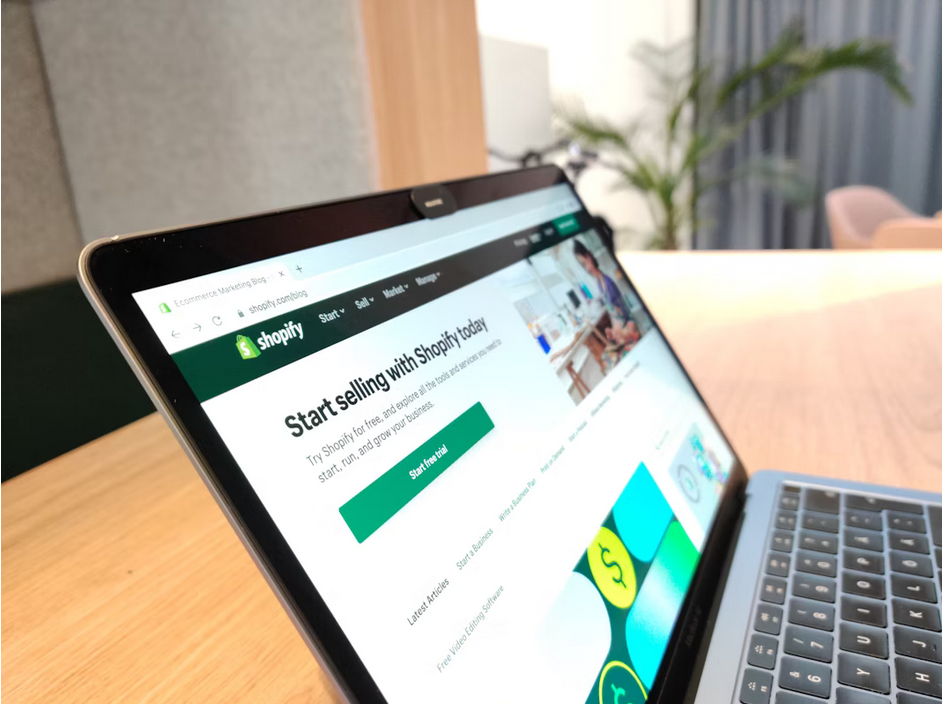 Shopee vs. Shopify vs. Lazada vs. Taobao: Full Comparison and Reviews 2025